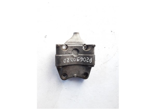 Кронштейн кріплення компресора Peugeot, Citroen, 1.4 8V, 9628584080